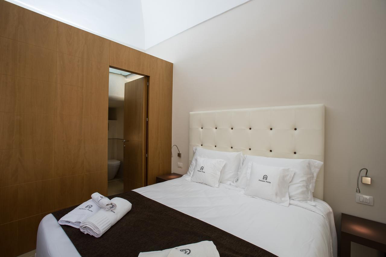 Palazzo Perla Bed & Breakfast Галиполи Екстериор снимка